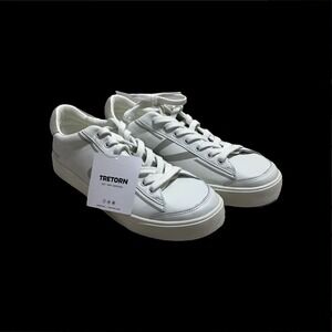 TRETORN Women's Hopper Sneaker New With Tags Leather Upper White Lace Up Size 8M